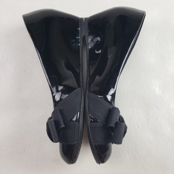 Stuart Weitzman Patent Leather Bow Pump Womens 7 Black Slip On Wedge Heel Spain - Picture 9 of 14
